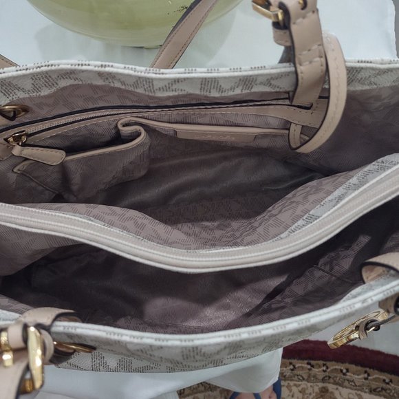 Michael Kors Large Logo Tote - Picture 3 of 6